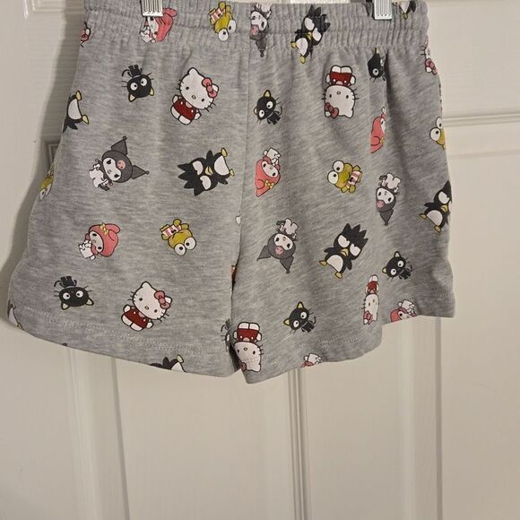 Hello kitty by Sanrio and friends shorts xs - Picture 4 of 5